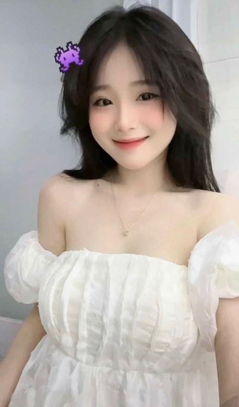 彭丹早期三级未删减版