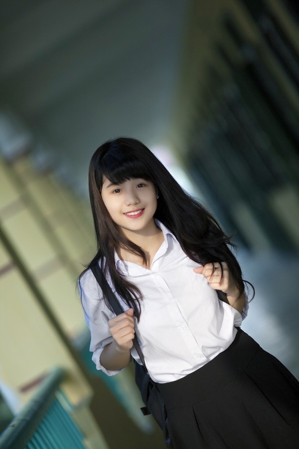 美丽姑娘在线播放完整版高清