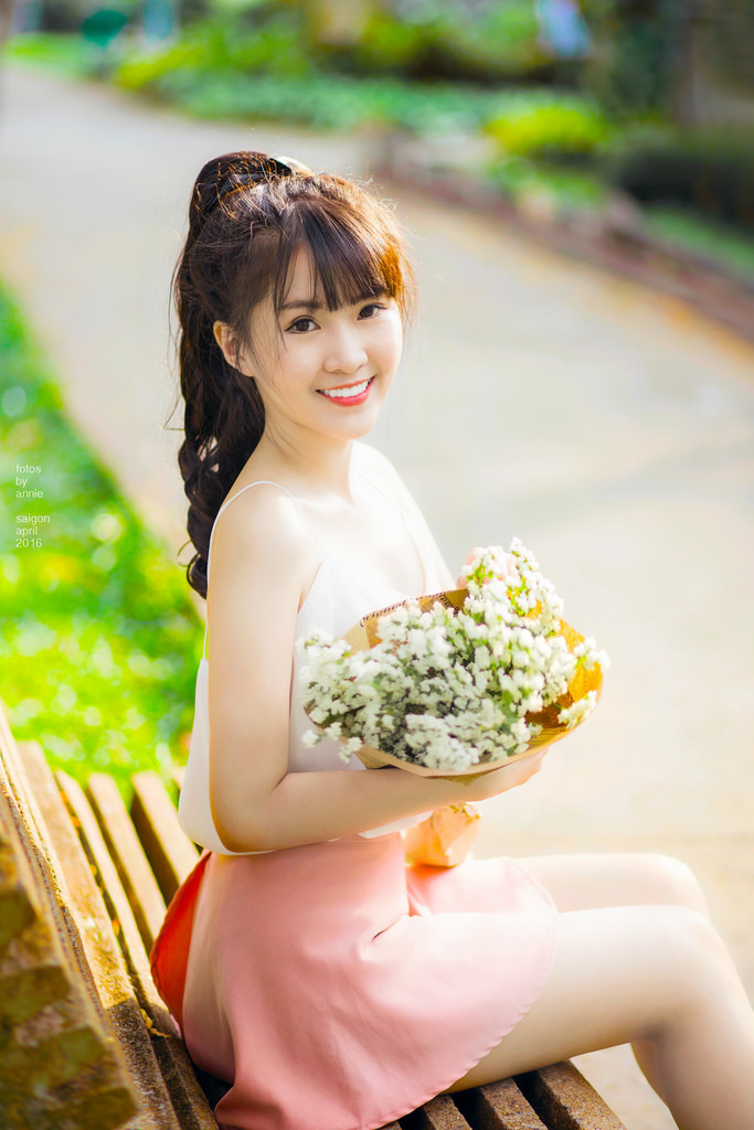 翁房中春意浓王易婉艳图片